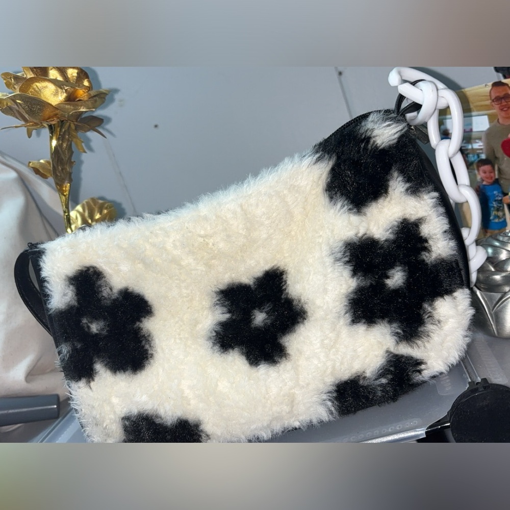 Fluffy Floral Purse